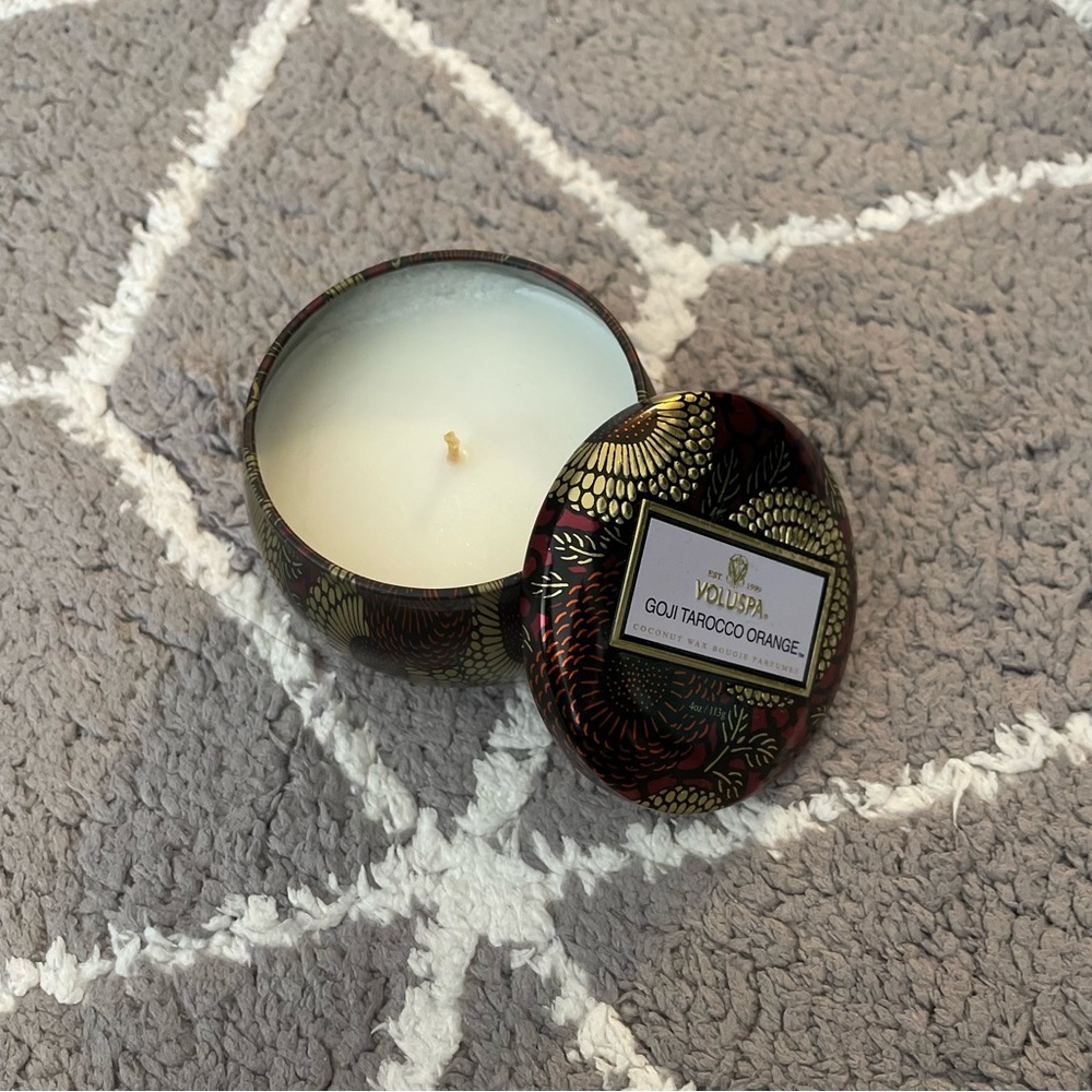 NEW w/ Flaws Voluspa Goji Toracco Orange Candle